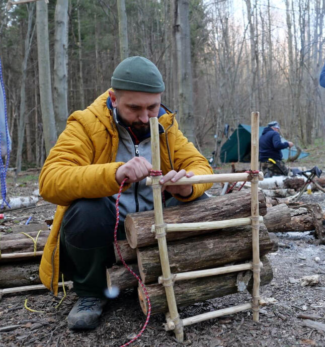 meșterim cadru de spate