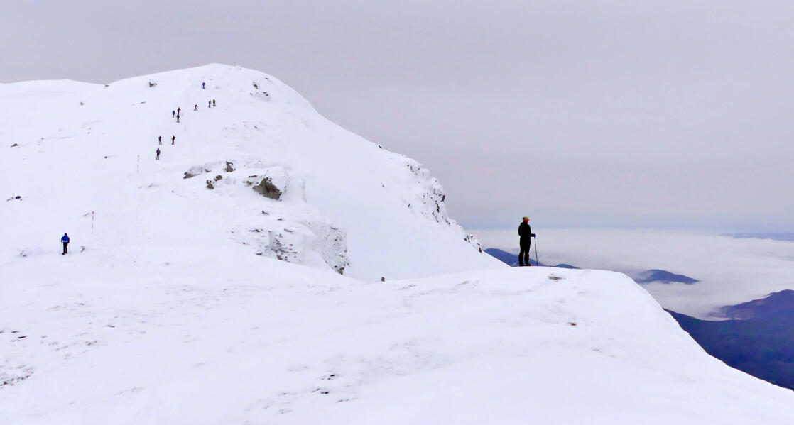 scrutind orizontul mării... de nori
