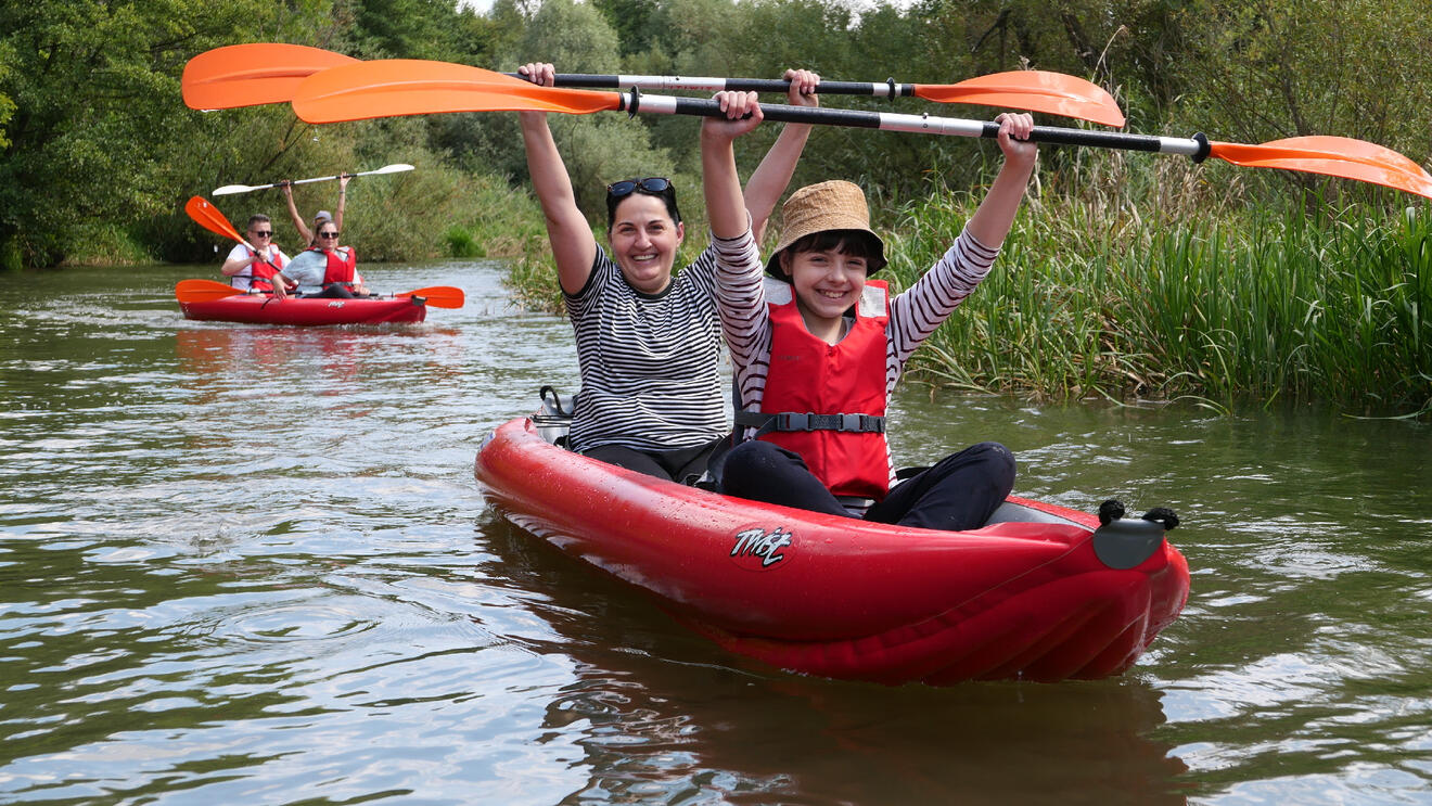 caiace pe Bega sălbatică